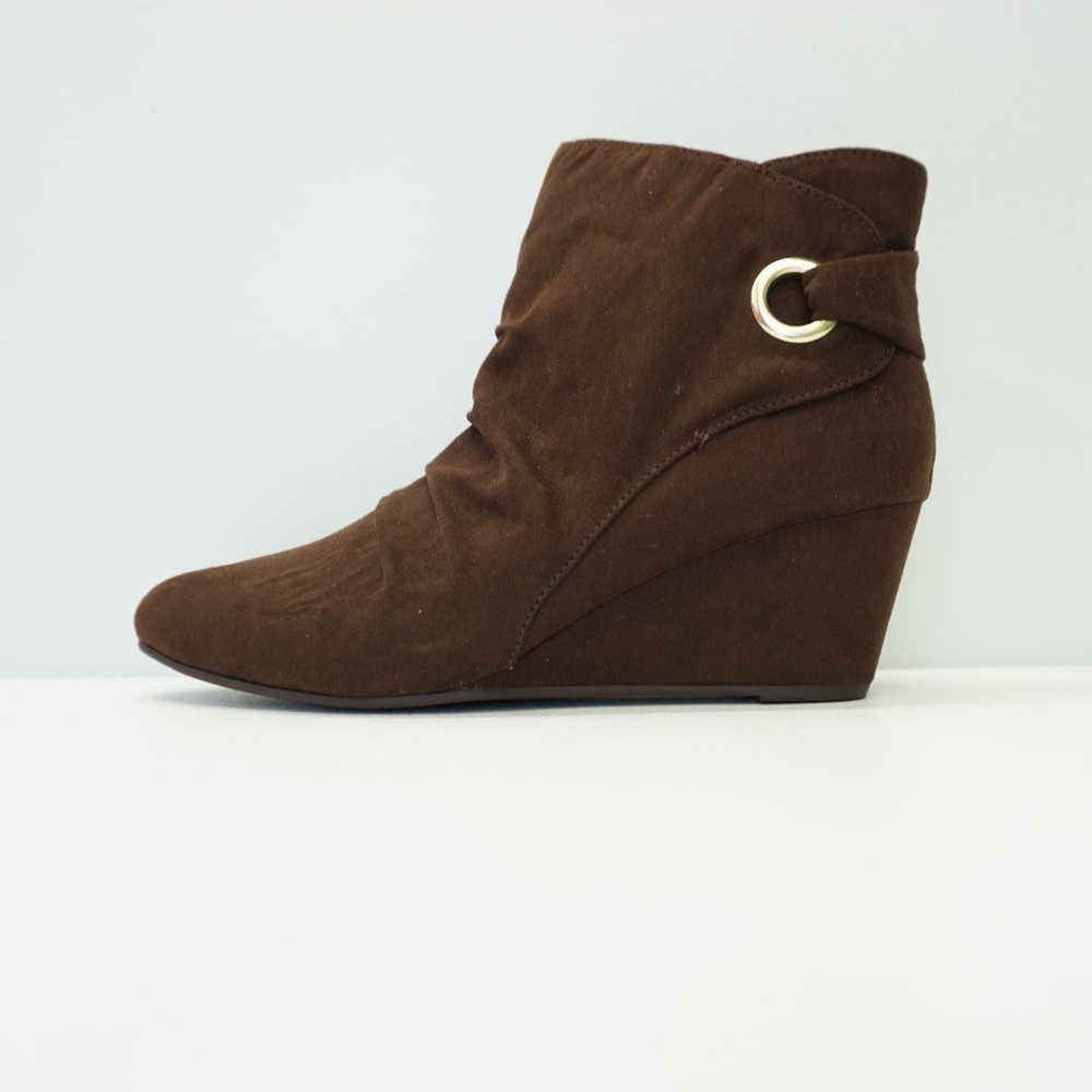London Fog Wedged Ankle Boot Bootie Brown 9.5
